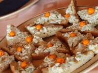 Suitsukalasalat röstsaial